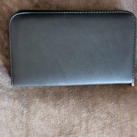 Sharper Image Personal Care Kit - Picture 6 of 12